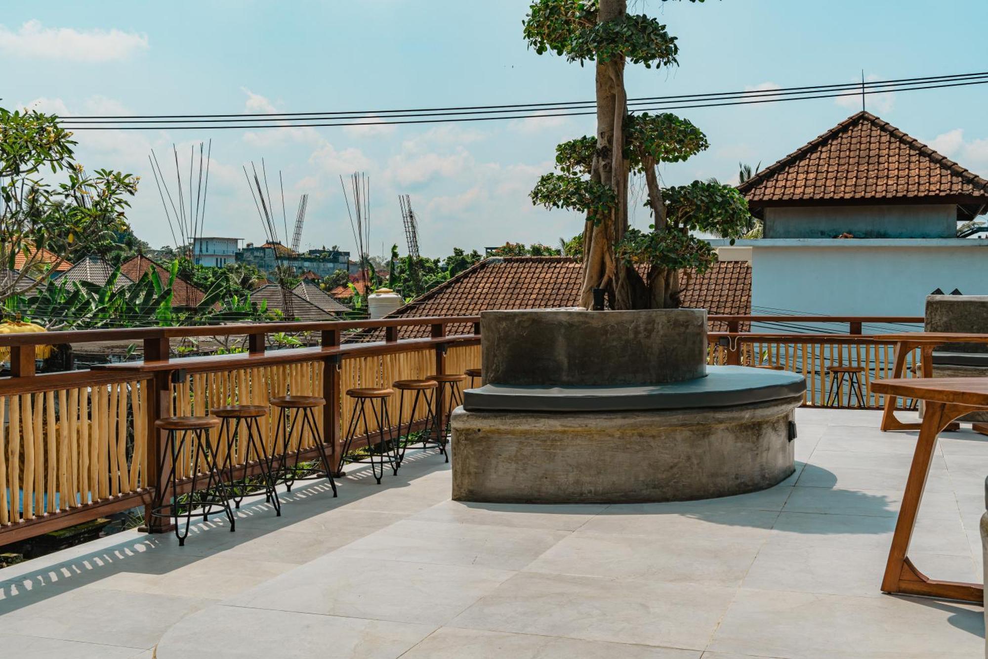 Holiday park Putri Ayu 3*