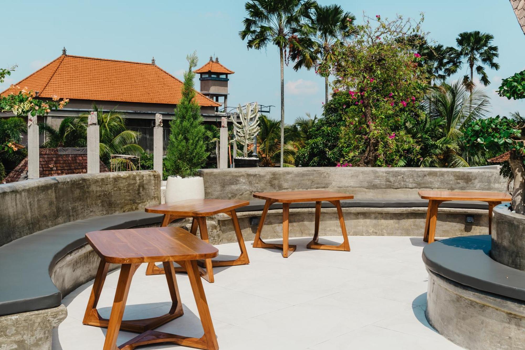 Putri Ayu Ubud (Bali)