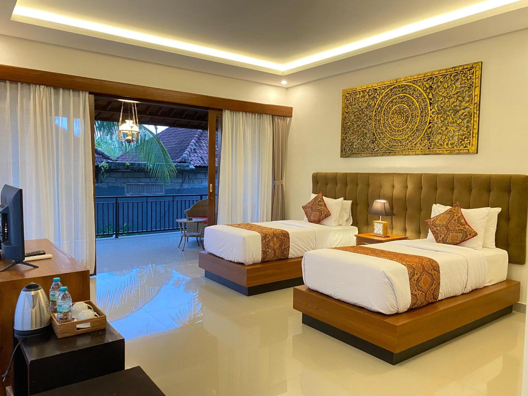 Holiday park Putri Ayu 3*